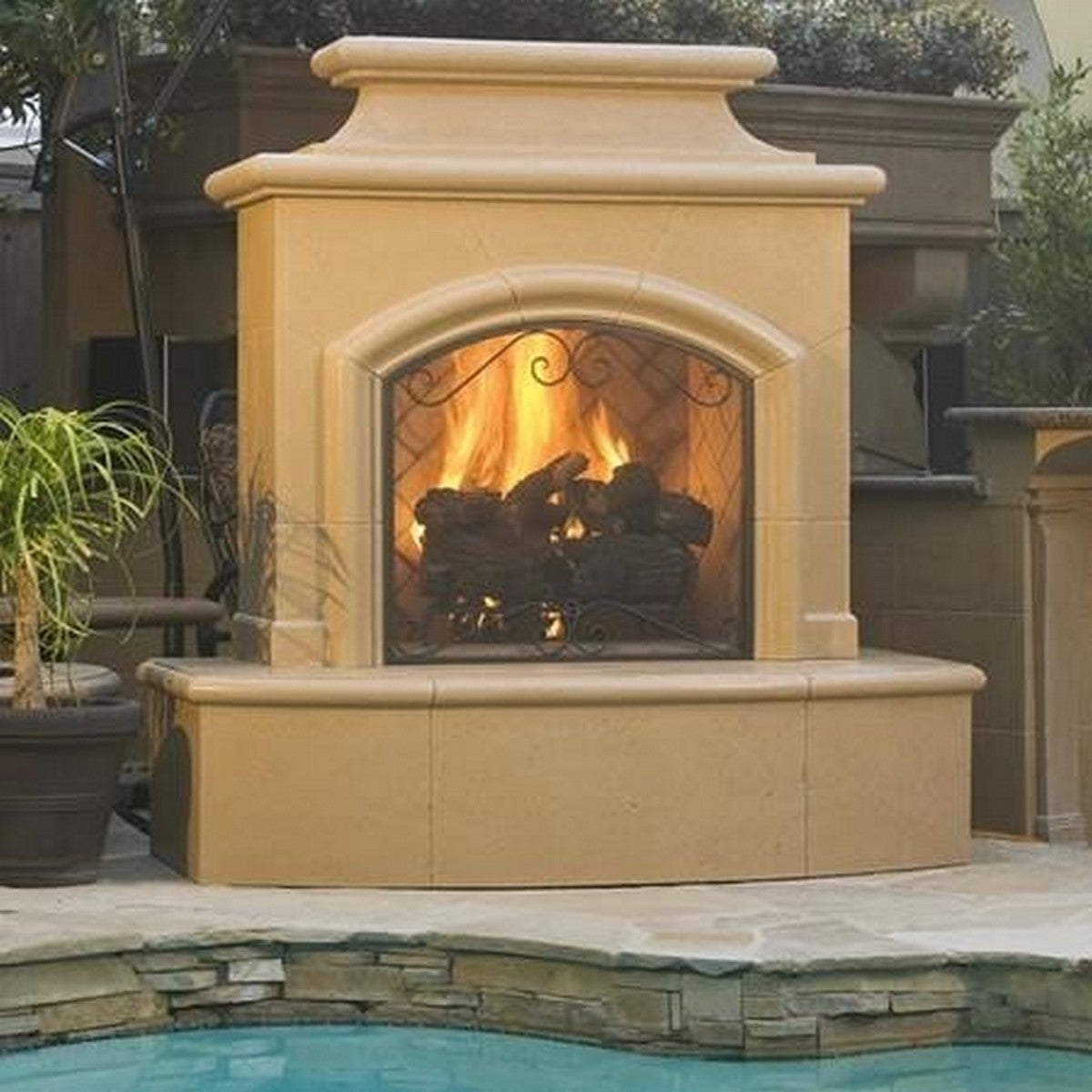American Fyre Designs 67-inch Vent-Free Mariposa Outdoor Fireplace Smoke