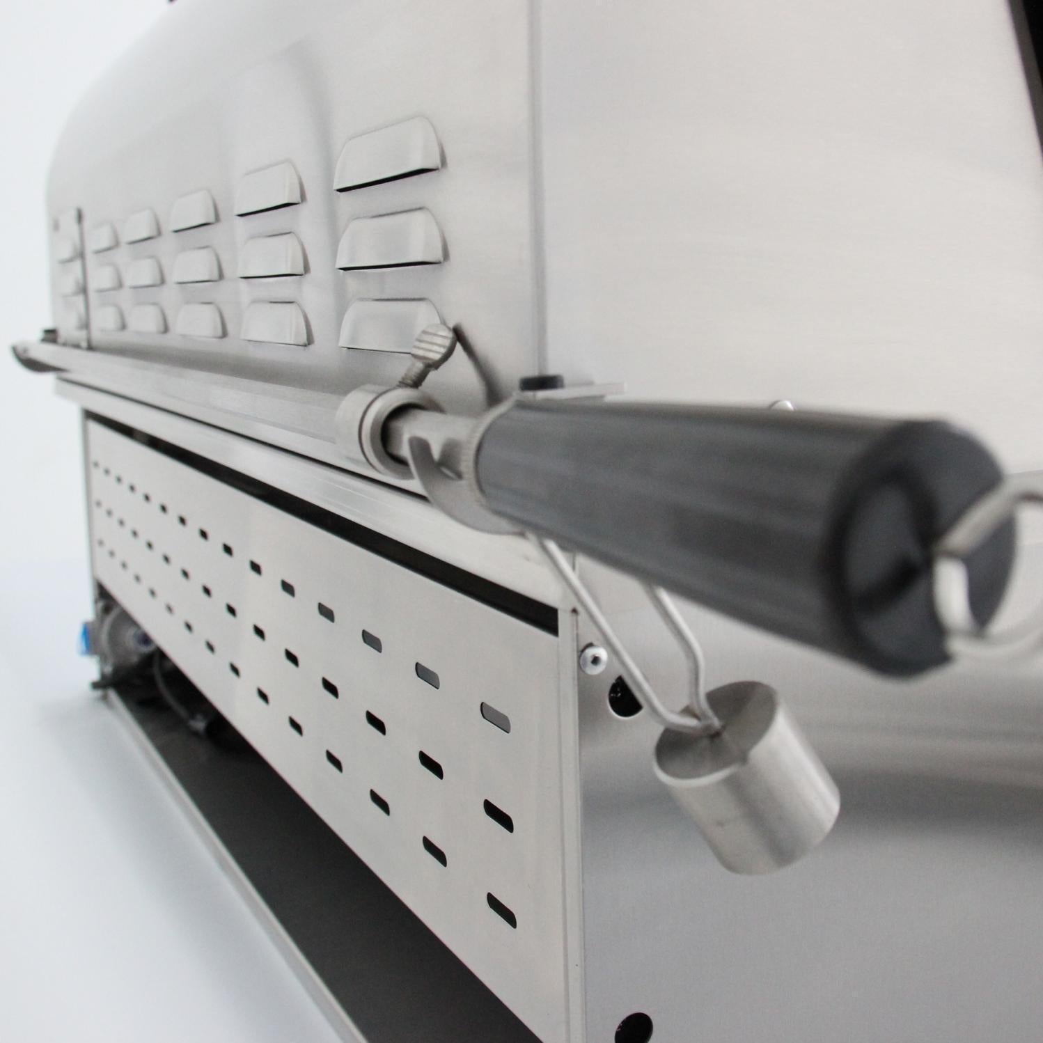 Blaze Professional 44-Inch 4-Burner Built-In Natural Gas