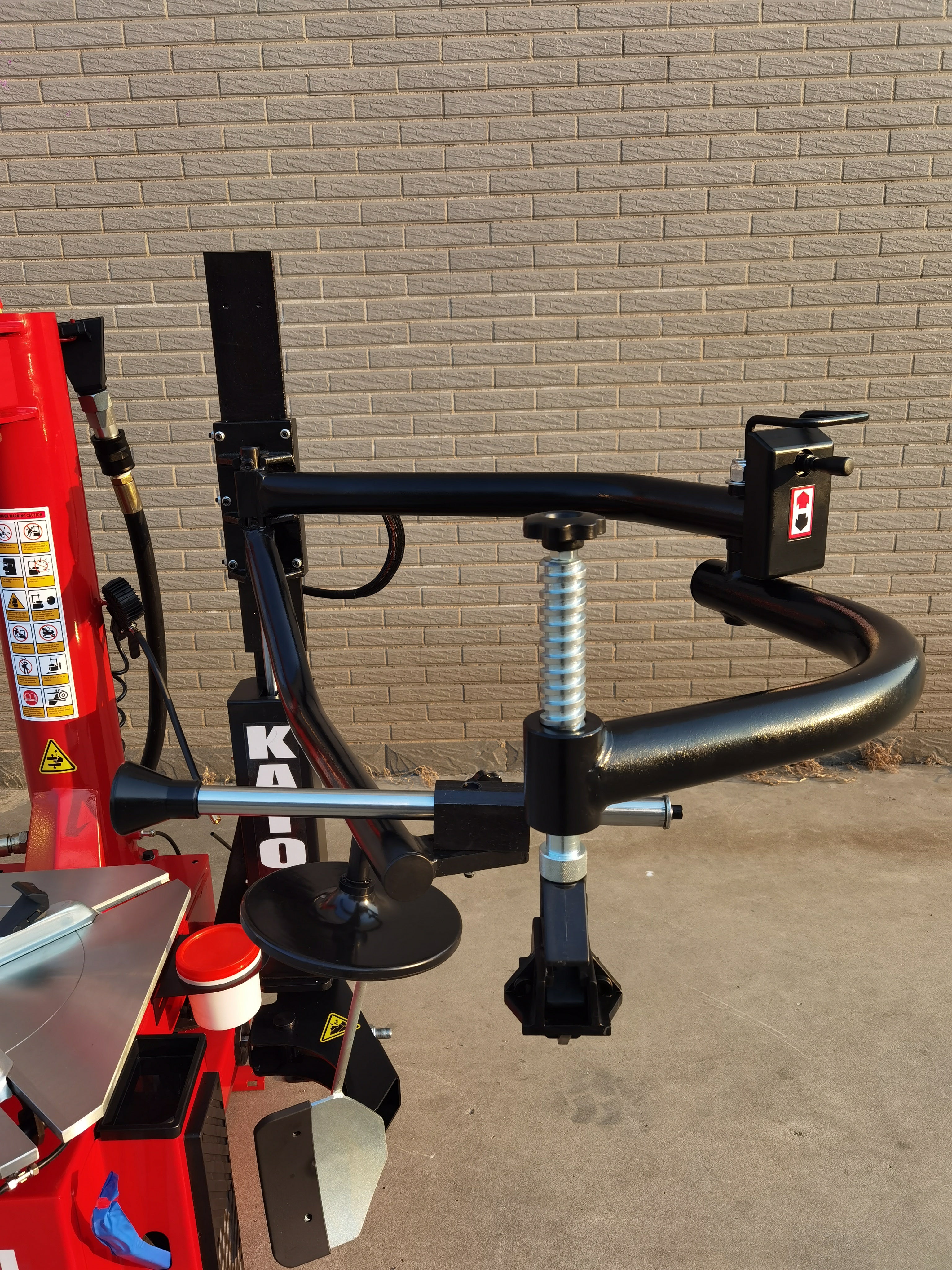 KATOOL KT-T835 2.0HP Tire Changer Machine with Wheel Clamp Assist