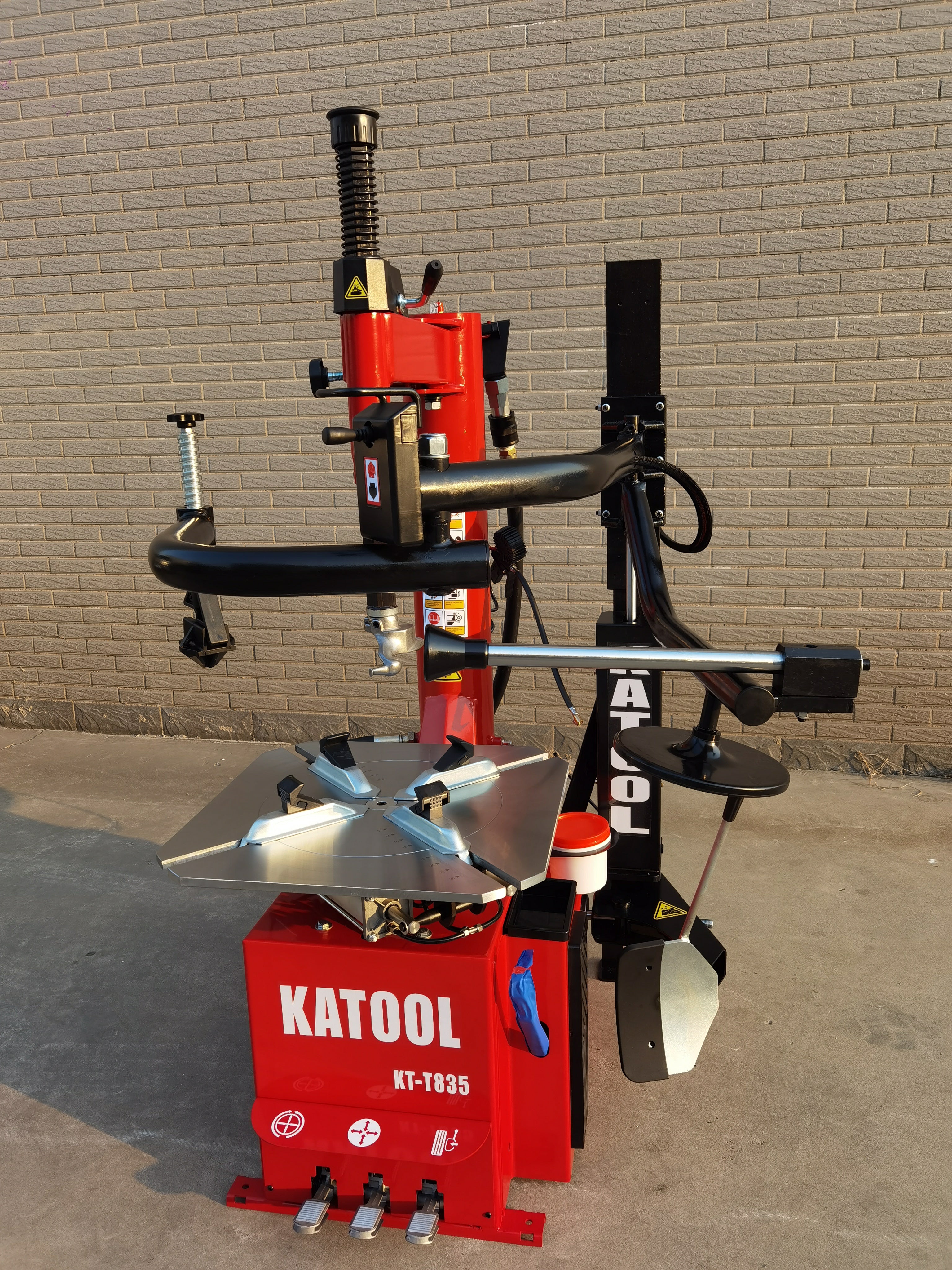 KATOOL KT-T835 2.0HP Tire Changer Machine with Wheel Clamp Assist