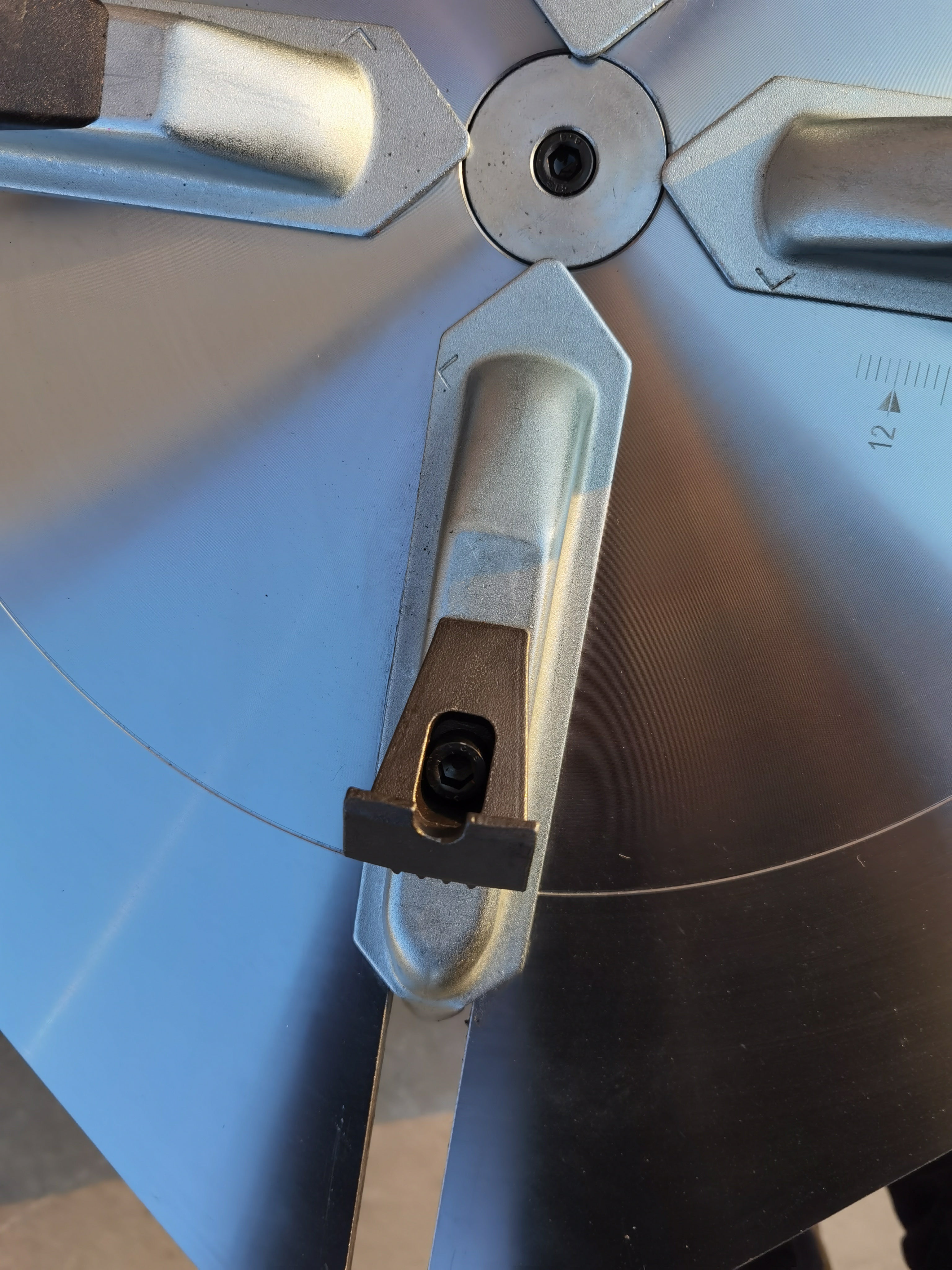 KATOOL KT-T835 2.0HP Tire Changer Machine with Wheel Clamp Assist