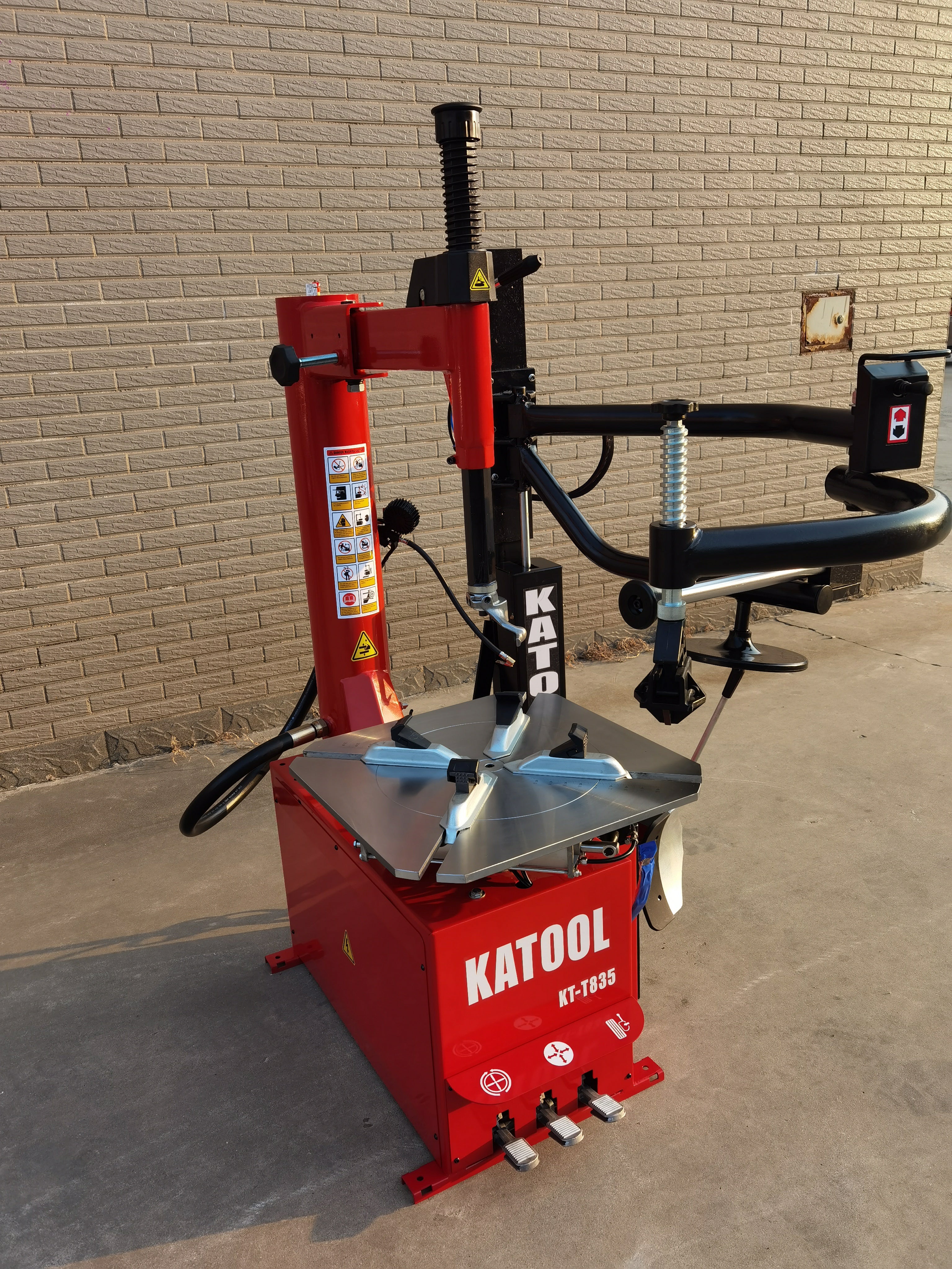 KATOOL KT-T835 2.0HP Tire Changer Machine with Wheel Clamp Assist