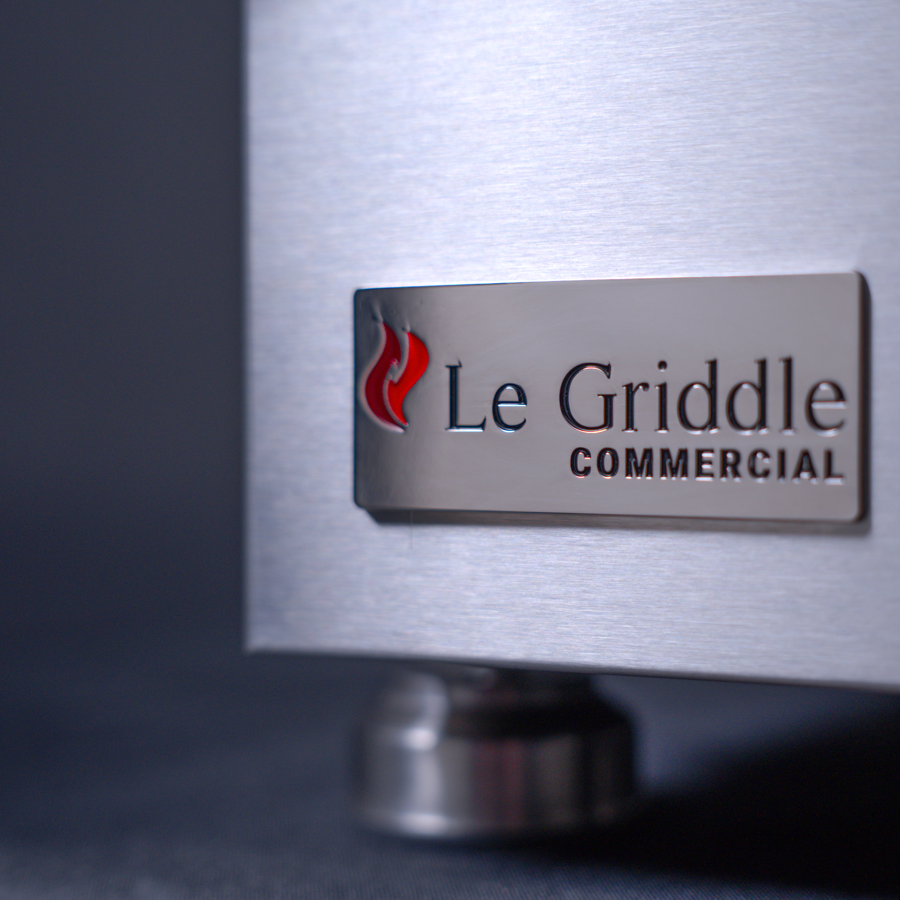 https://cdn.shopify.com/s/files/1/0778/8340/8626/files/LeGriddleCommercialSeries75GasGriddle-OML75C6_3.png?v=1770317506