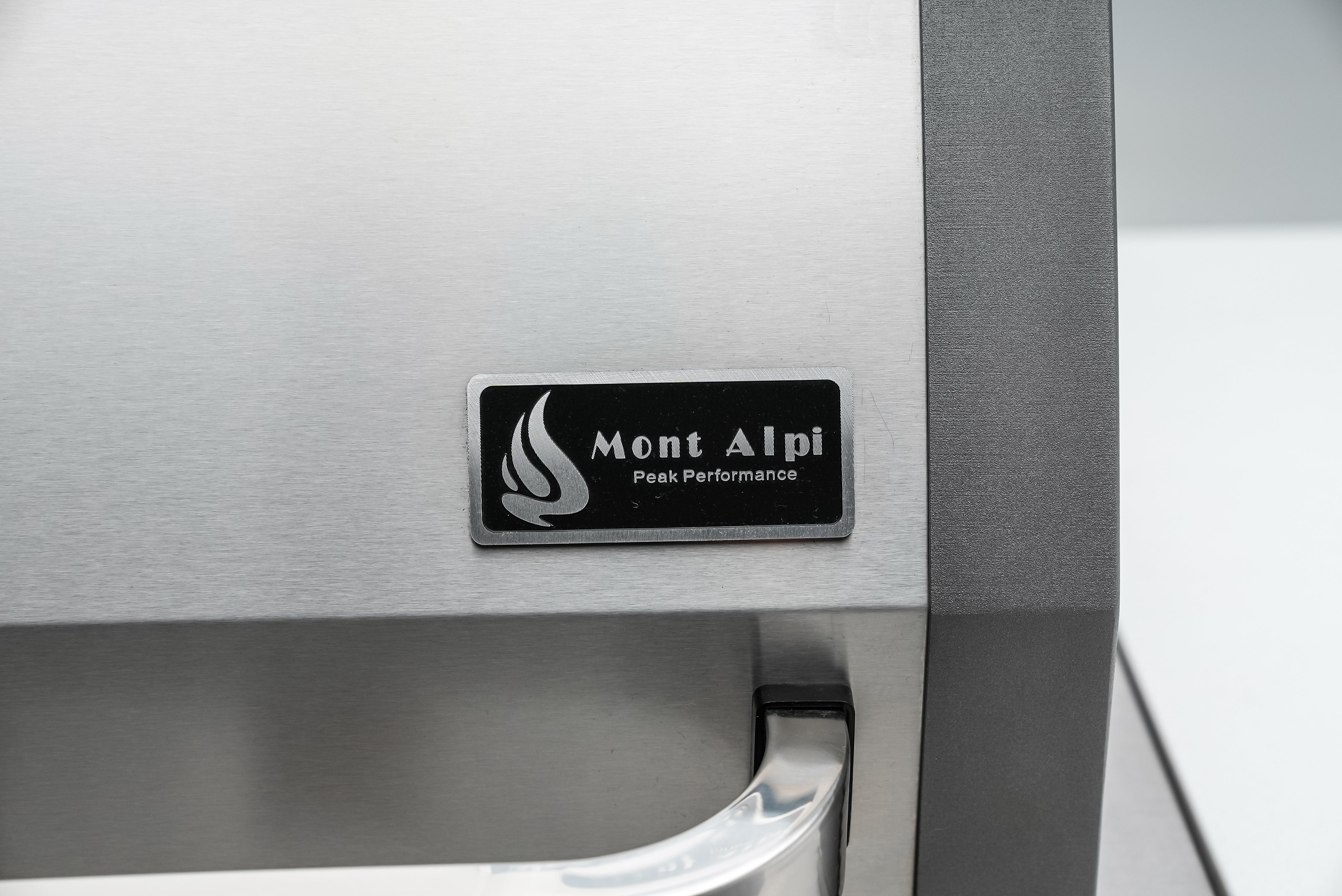 Mont Alpi 805 Deluxe 45 Degree Propane Gas Island Grill W/