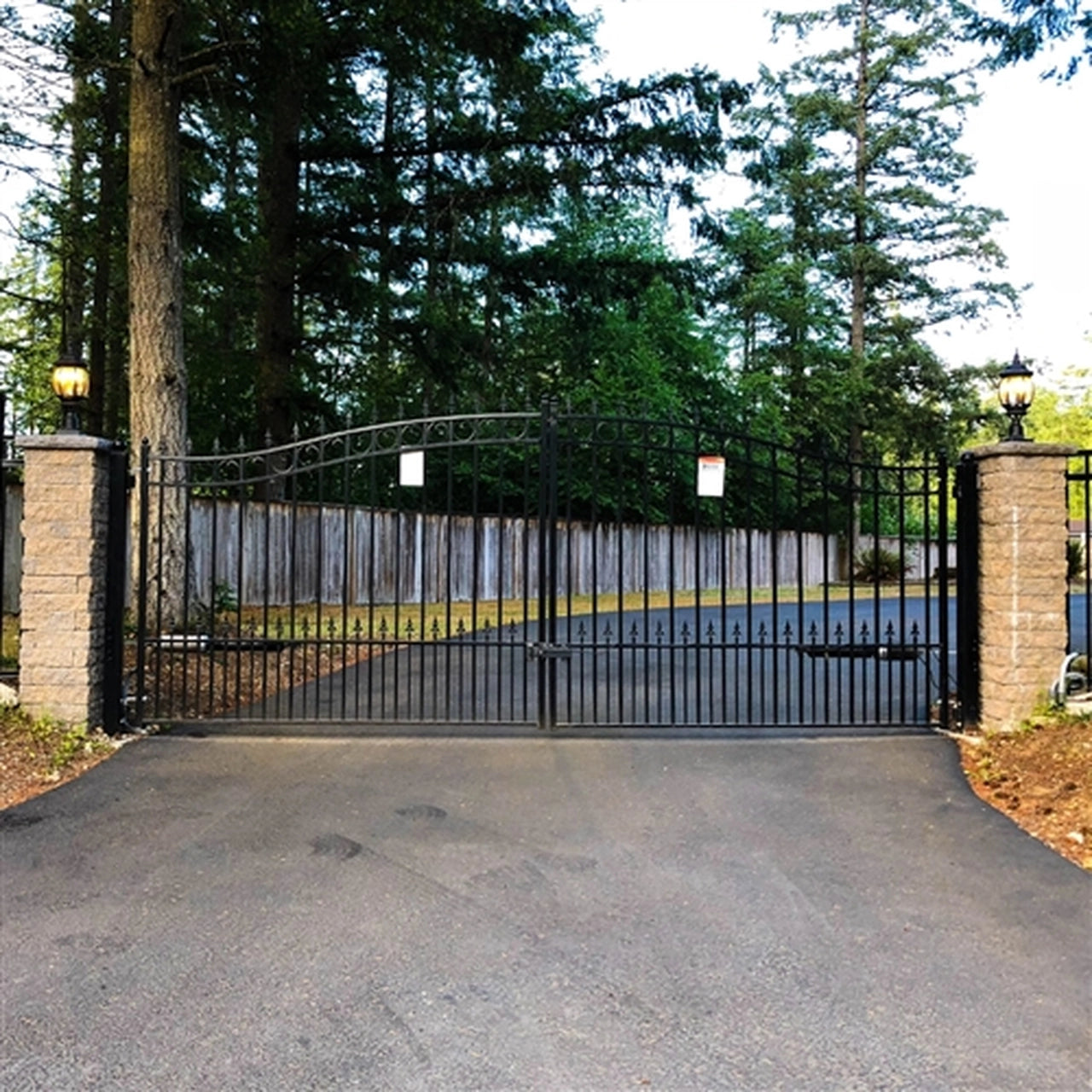 Aleko Steel Dual Swing Driveway Gate - PRAGUE Style - 16 x 6