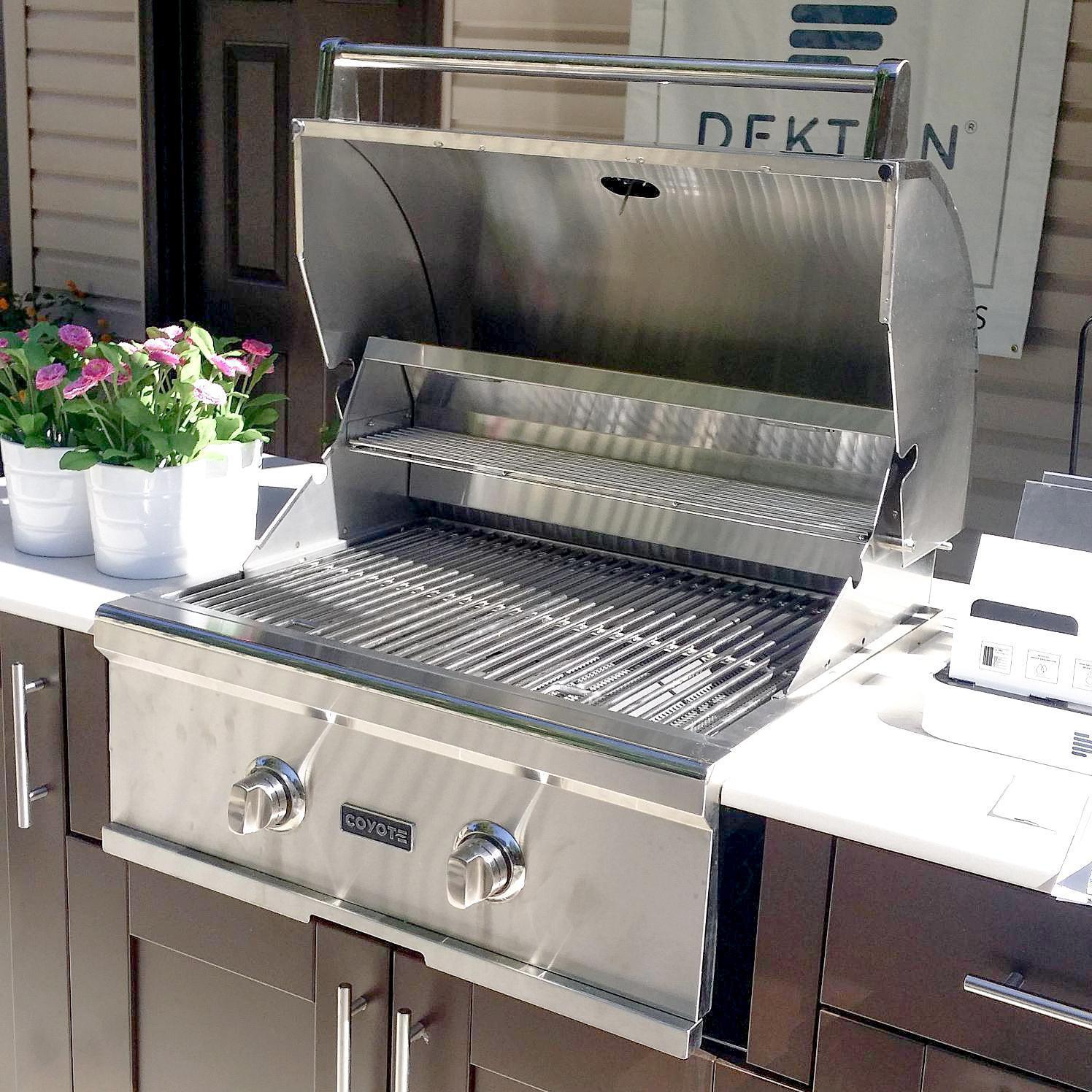 Coyote C-Series 28-Inch 2-Burner Built-In Natural Gas Grill 