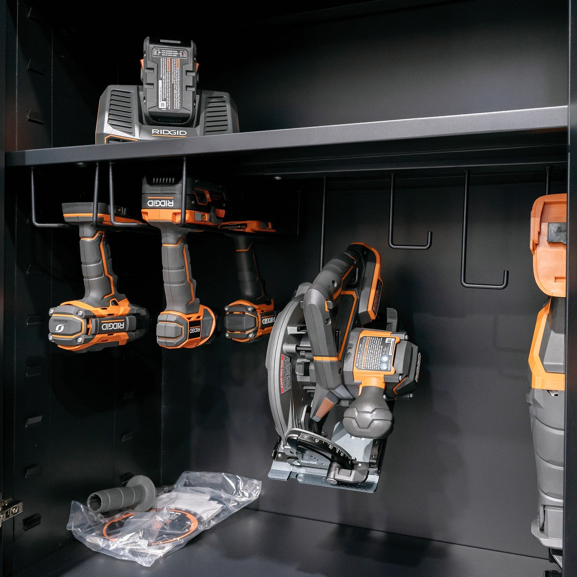 Proslat Fusion Pro -Charging station for tall cabinets